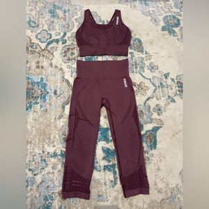 Gymshark Energy+ Seamless Cropped Leggings in Berry Red - Size Small